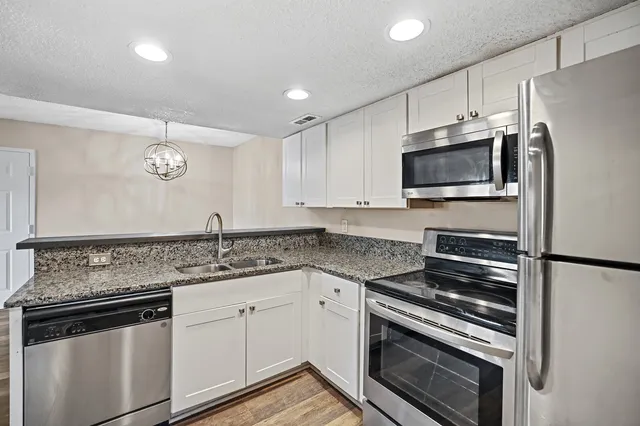 $230,000 | 102 General Jackson Lane, Hermitage, TN 37076