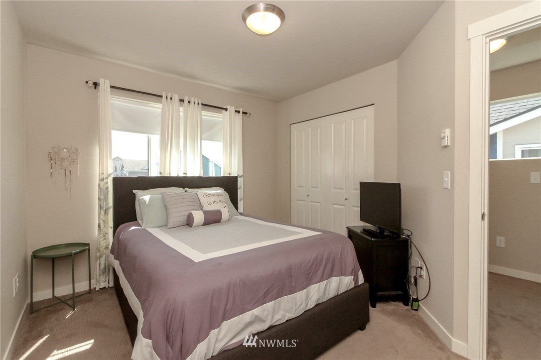 329 Anacortes Place Northeast Renton, WA 98059 - Photo 16 of 23 Gallery Image 16