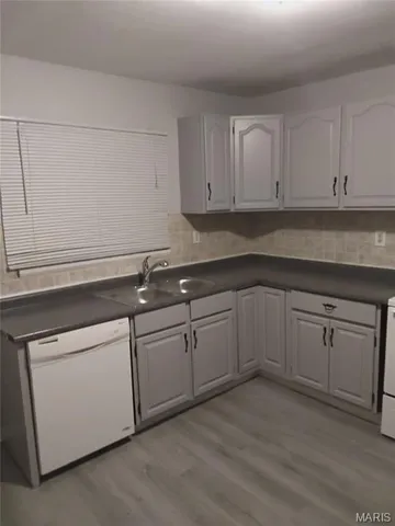 $1,380 | Undisclosed Address, Ferguson, MO 63135