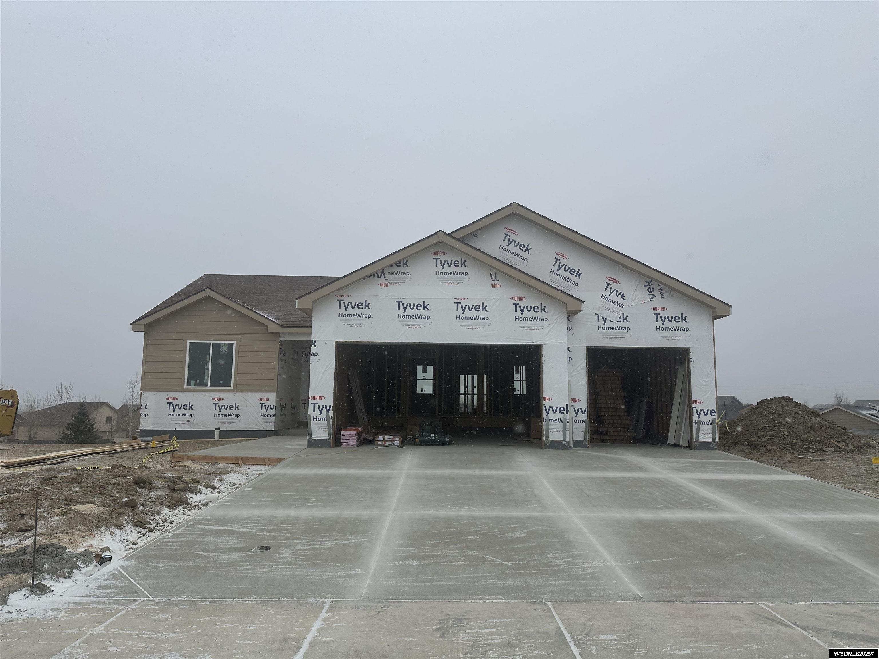 2185 Heathrow Avenue Casper, WY 82609 - Photo 1 of 6