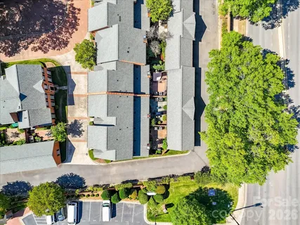 $650,000 | 2831 Sharon View Road, Charlotte, NC 28210