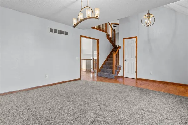 $307,500 | 1411 Kimberly Drive, Warrensburg, MO 64093