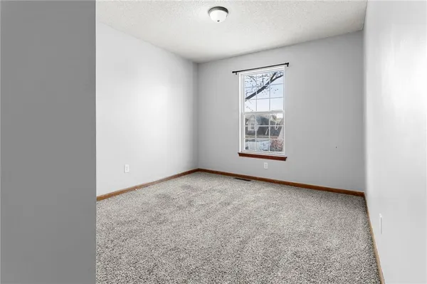 $307,500 | 1411 Kimberly Drive, Warrensburg, MO 64093