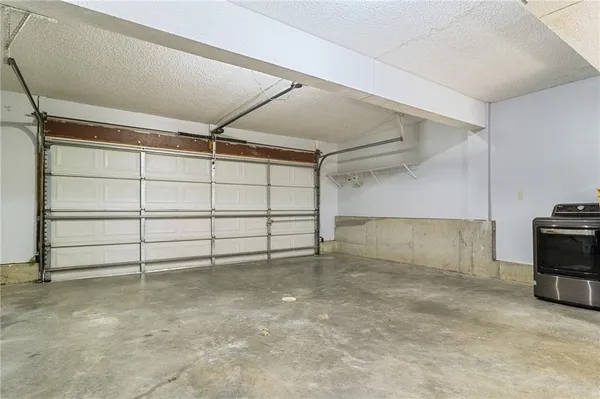 $307,500 | 1411 Kimberly Drive, Warrensburg, MO 64093
