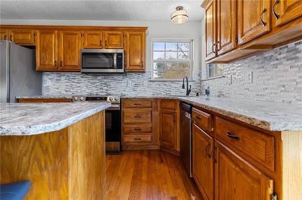 $307,500 | 1411 Kimberly Drive, Warrensburg, MO 64093