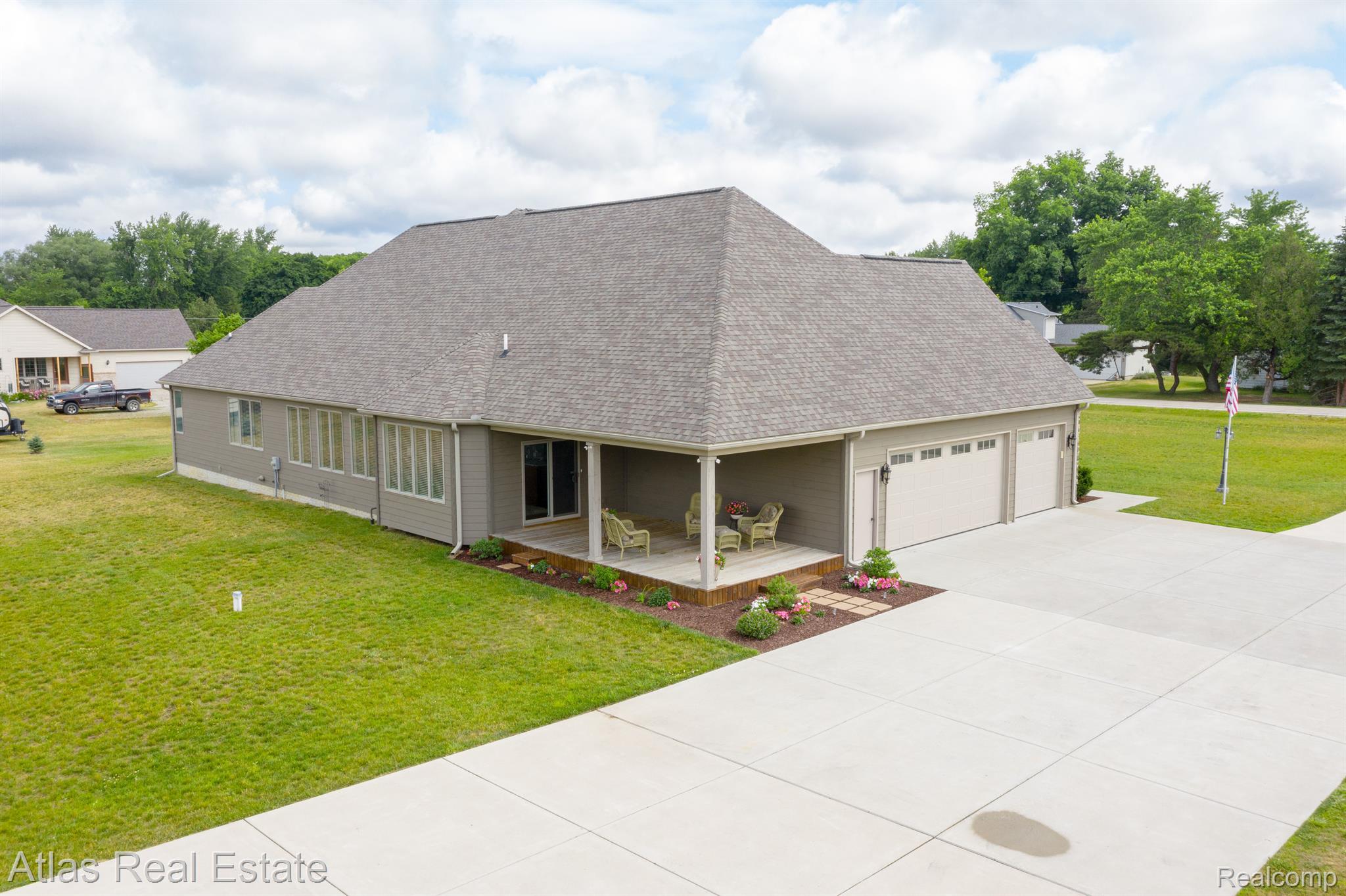 1051 Angle Road Lapeer, MI 48446 - Photo 9 of 60 Gallery Image 9