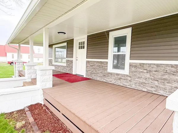 $185,500 | 7580 South St Road, Hudson, IN 46747