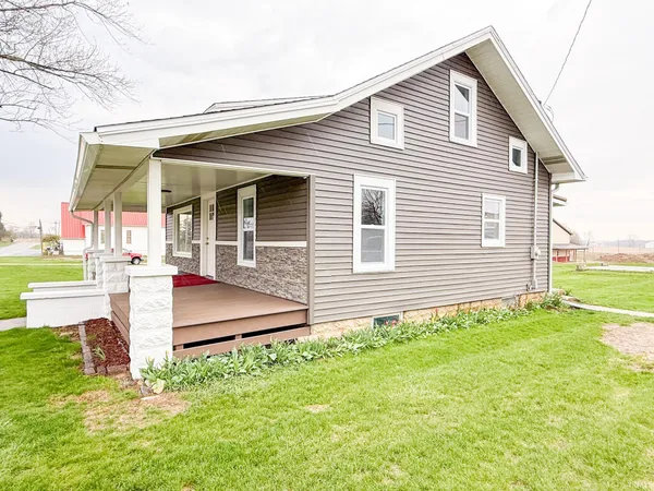 $185,500 | 7580 South St Road, Hudson, IN 46747