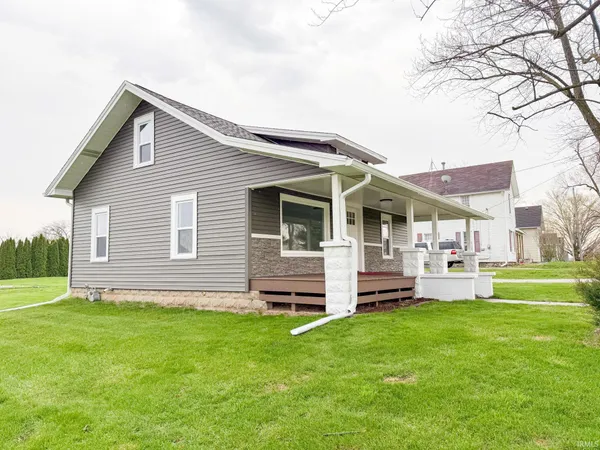 $185,500 | 7580 South St Road, Hudson, IN 46747