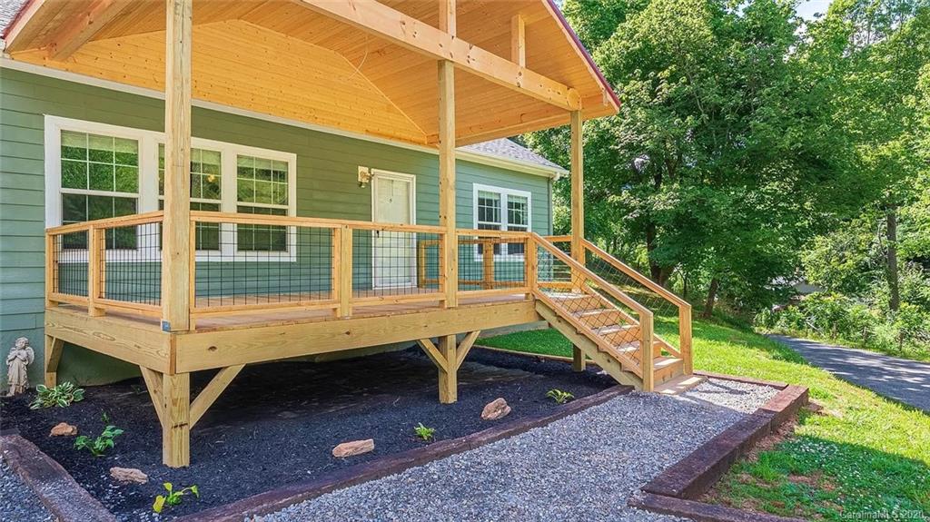 117 Sandy River Road Leicester, NC 28748 - Photo 3 of 9 Gallery Image 3