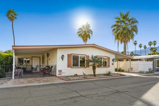 $205,000 | 103 Vía De Azulejos, Palm Springs, CA 92264