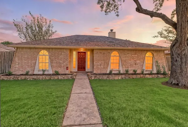 $1,900 | 13714 Bonaventure Drive, Houston, TX 77065