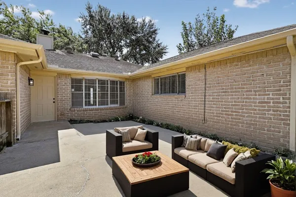 $1,900 | 13714 Bonaventure Drive, Houston, TX 77065