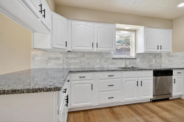 $1,900 | 13714 Bonaventure Drive, Houston, TX 77065