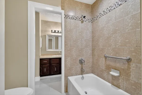 $1,900 | 13714 Bonaventure Drive, Houston, TX 77065