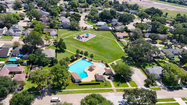 $1,900 | 13714 Bonaventure Drive, Houston, TX 77065