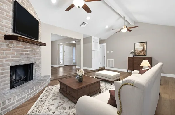 $1,900 | 13714 Bonaventure Drive, Houston, TX 77065