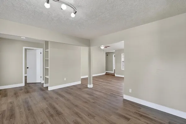 $1,900 | 13714 Bonaventure Drive, Houston, TX 77065