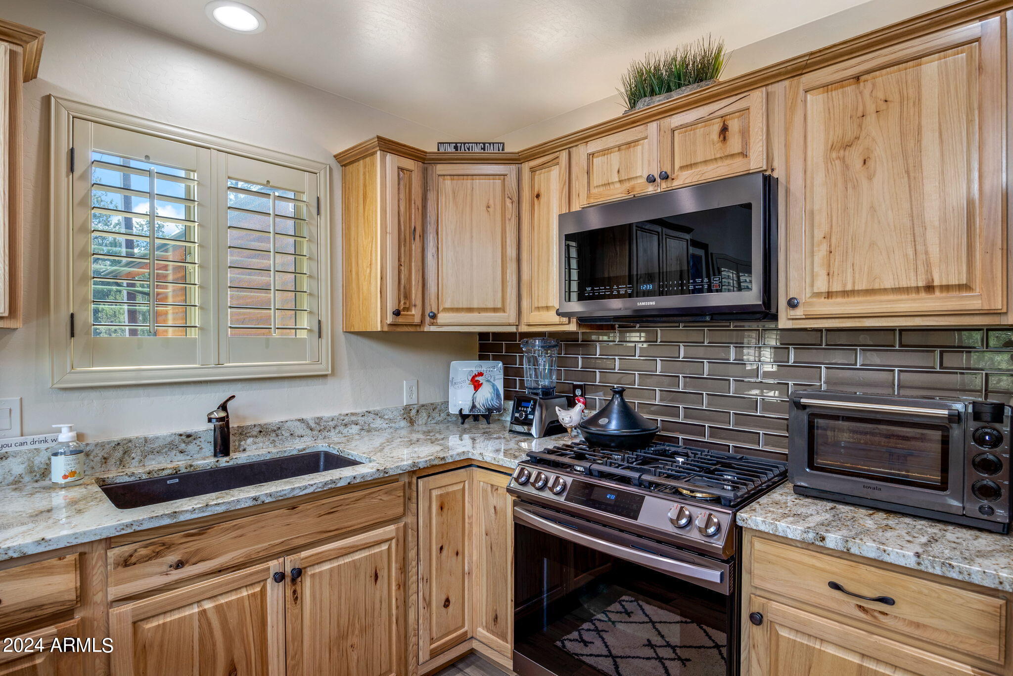 3365 Tree View Path Overgaard, AZ 85933 - Photo 7 of 37 3365TreeViewPath-HeberOvergaard-AZ-9