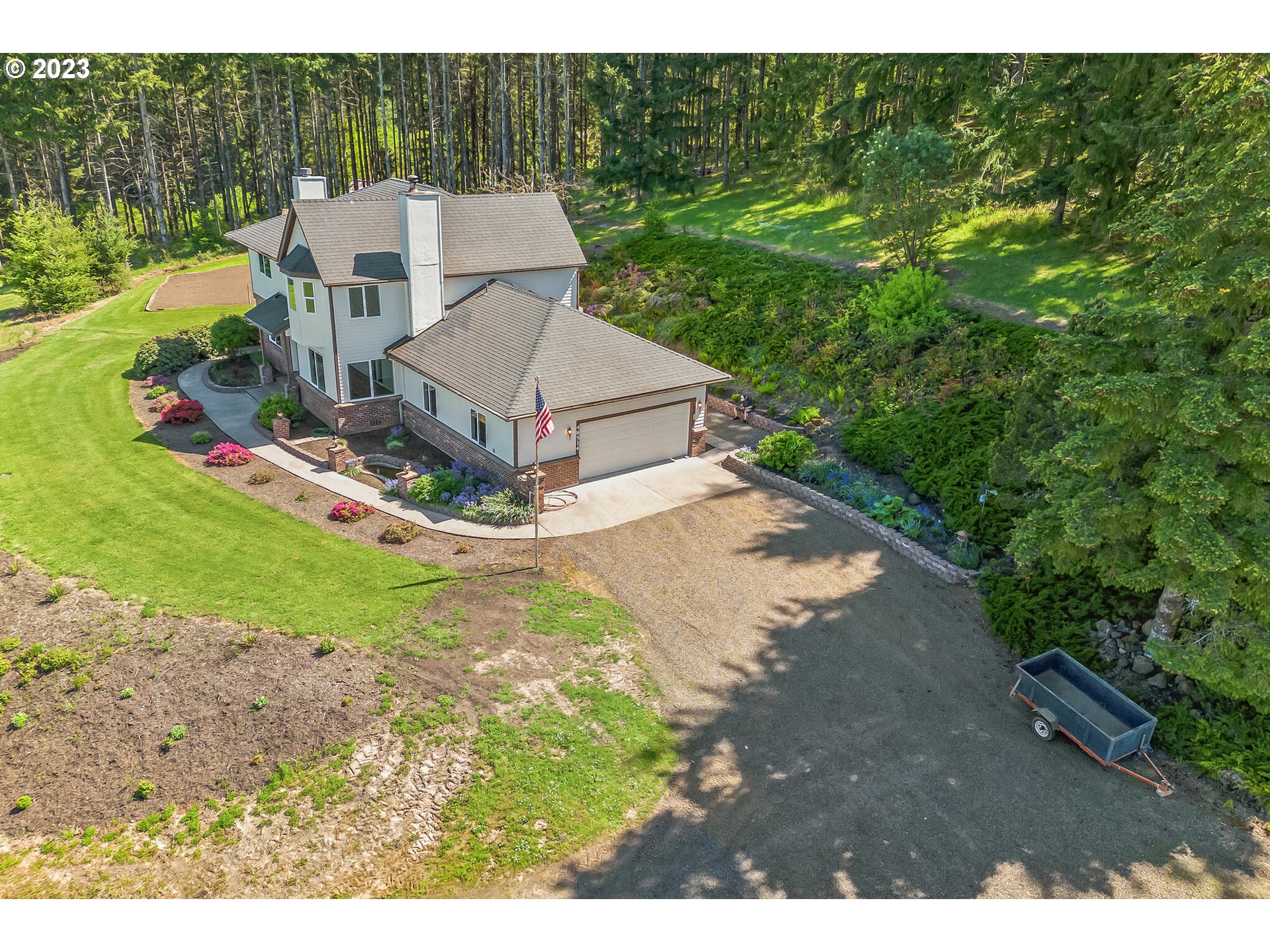 48514 Northwest Hillside Road Forest Grove, OR 97116 - Photo 3 of 48 Gallery Image 3