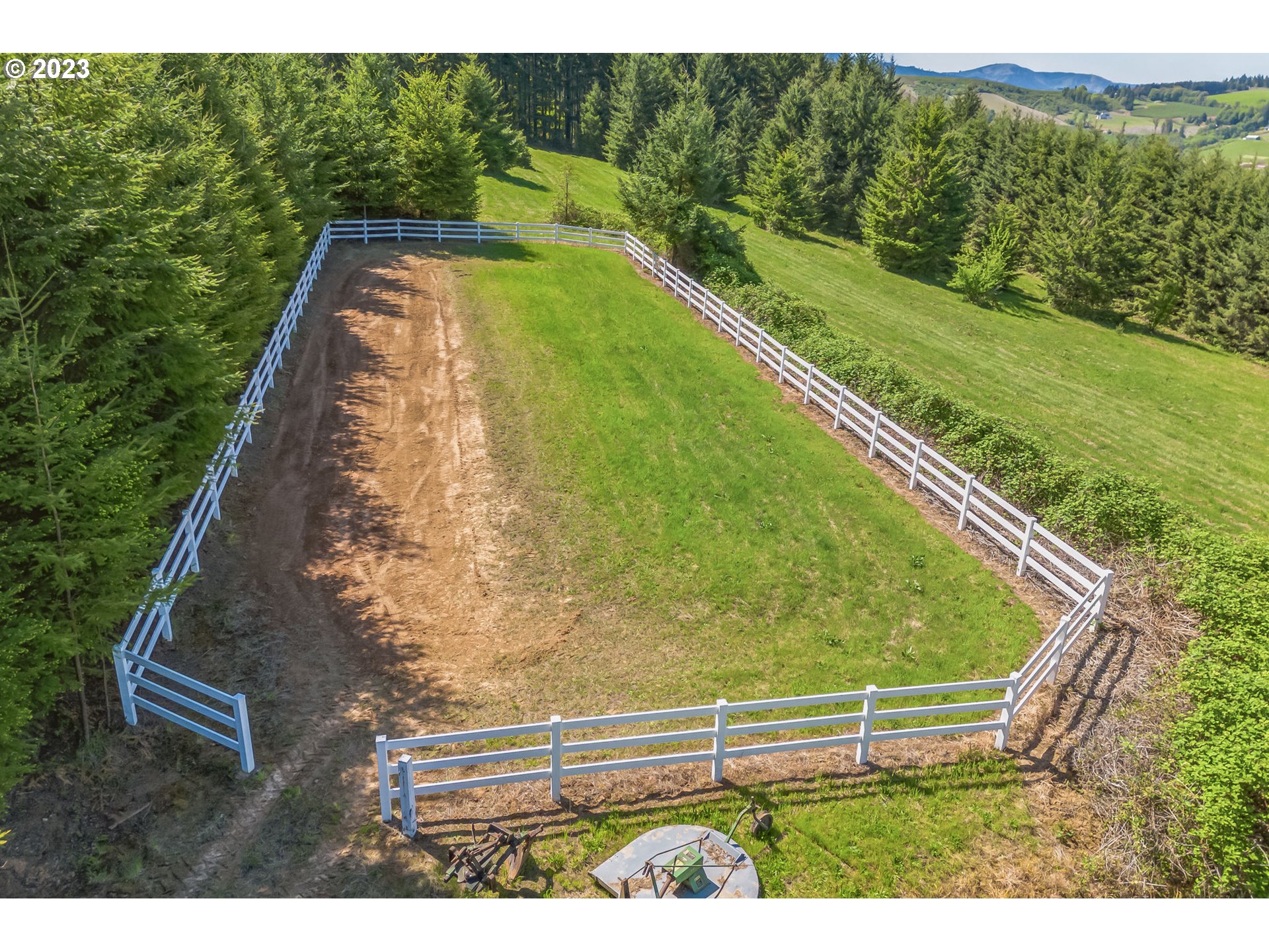 48514 Northwest Hillside Road Forest Grove, OR 97116 - Photo 8 of 48 Gallery Image 8