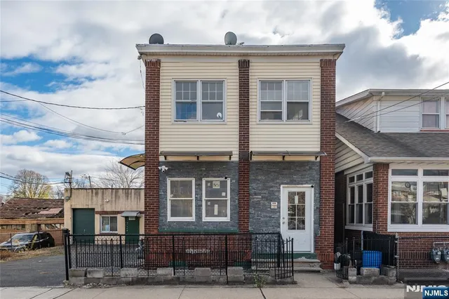 $2,700 | 12 Garfield Avenue, Unit 1, Garfield, NJ 07026