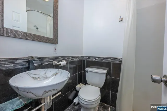 $2,700 | 12 Garfield Avenue, Unit 1, Garfield, NJ 07026