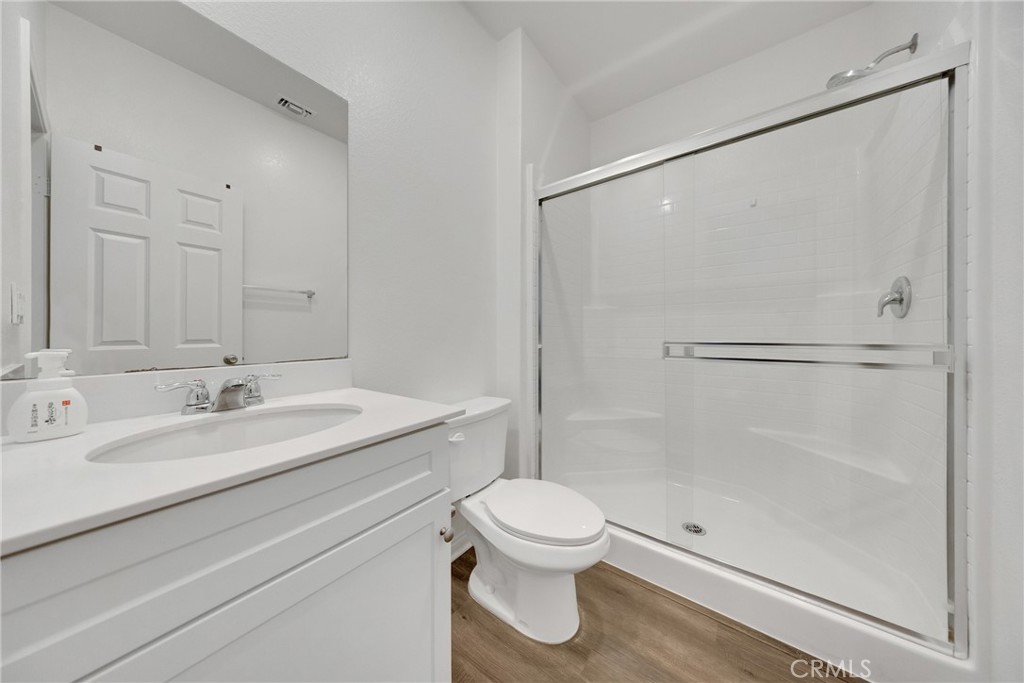 7560 Citrusmoon Court Riverside, CA 92507 - Photo 26 of 62 1st Floor Bathroom