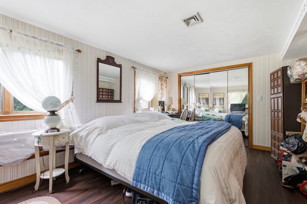 32 Brayton Road Boston, MA 02135 - Photo 17 of 37