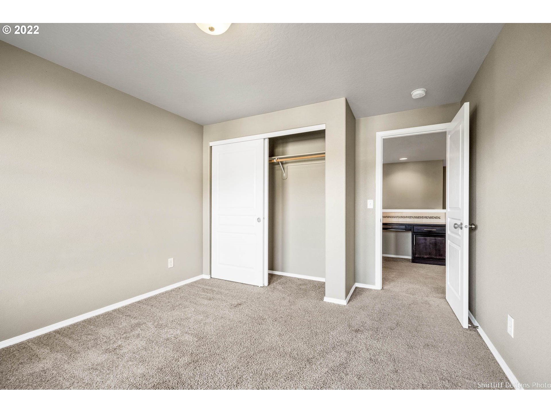 25095 Sun Ridge Way Veneta, OR 97487 - Photo 16 of 27 Bedroom