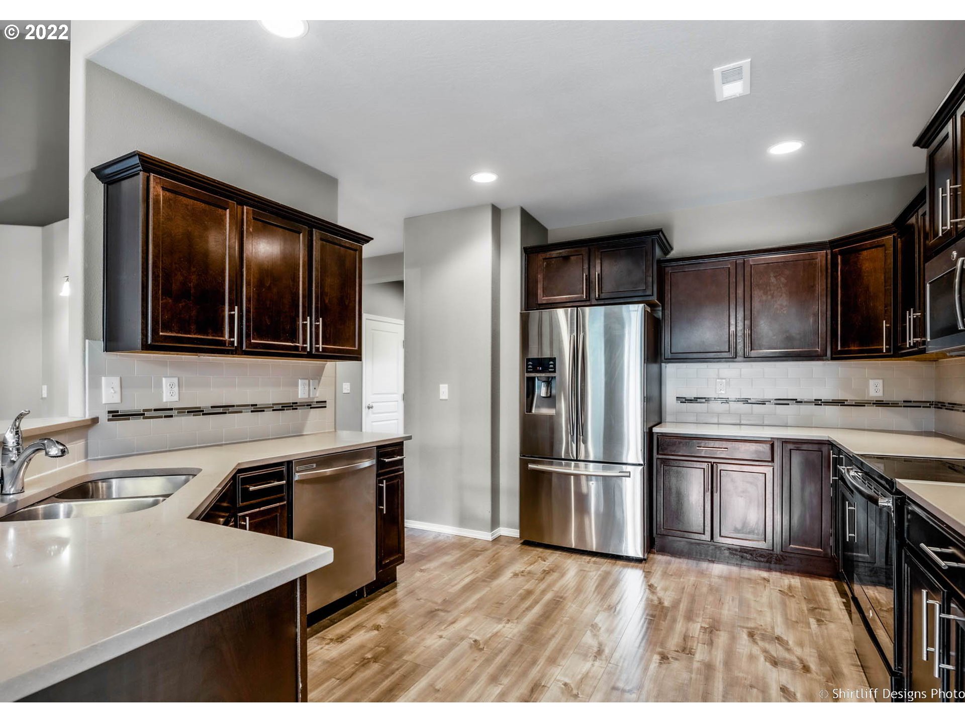 25095 Sun Ridge Way Veneta, OR 97487 - Photo 8 of 27 Kitchen