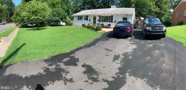 7510 Dunston Street Springfield, VA 22151 - Photo 3 of 33