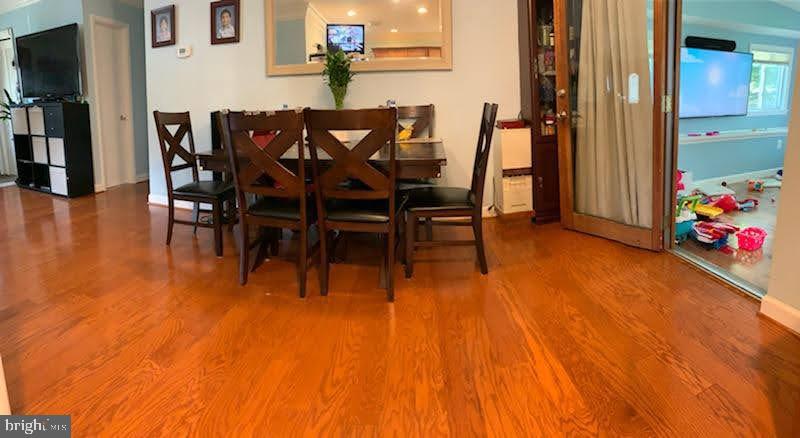 7510 Dunston Street Springfield, VA 22151 - Photo 7 of 33
