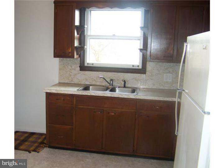 849 Spring City Road Phoenixville, PA 19460 - Photo 7 of 23 Kitchen