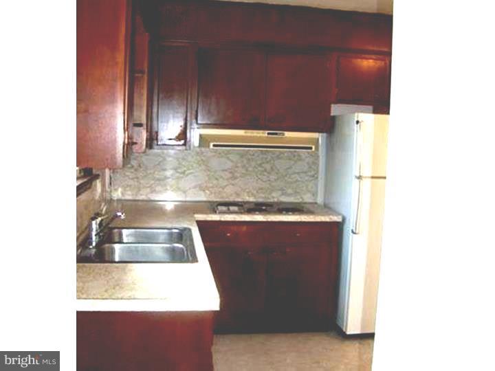 849 Spring City Road Phoenixville, PA 19460 - Photo 8 of 23 Kitchen