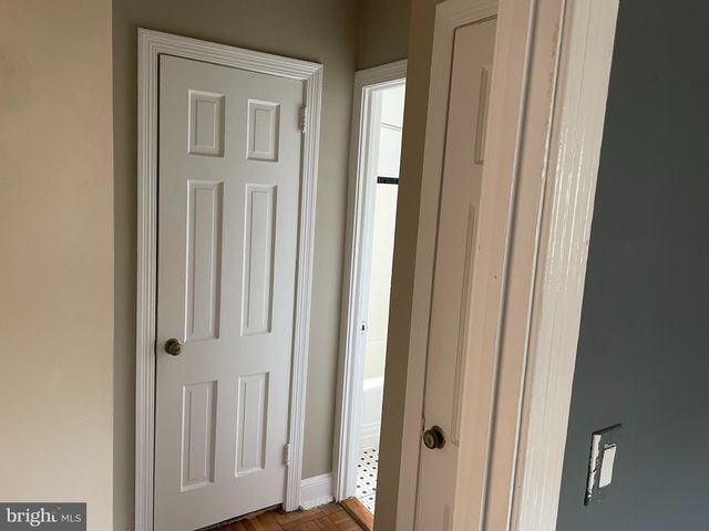 $255,000 | 1722 West Abingdon Drive, Unit 302, Alexandria, VA 22314