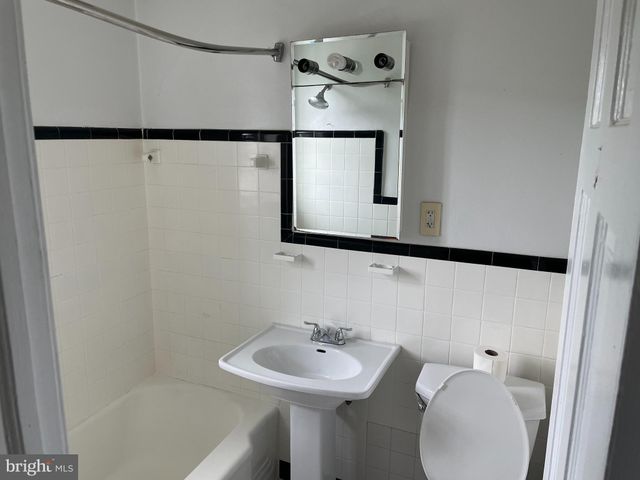 $255,000 | 1722 West Abingdon Drive, Unit 302, Alexandria, VA 22314