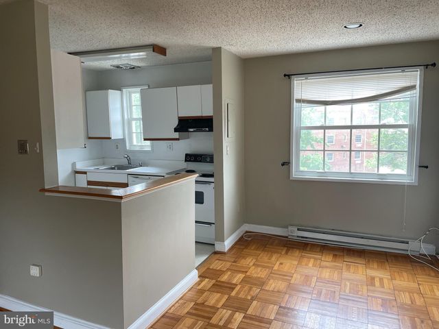 $255,000 | 1722 West Abingdon Drive, Unit 302, Alexandria, VA 22314