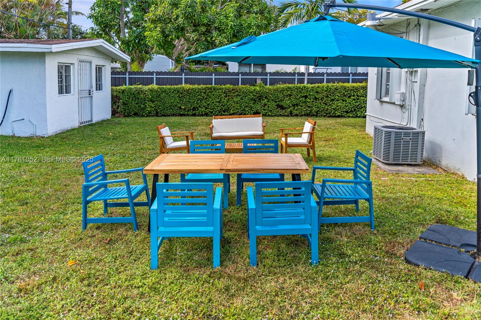 260 Northeast 45th Street Miami, FL 33137 - Photo 28 of 34 a view of a house with backyard