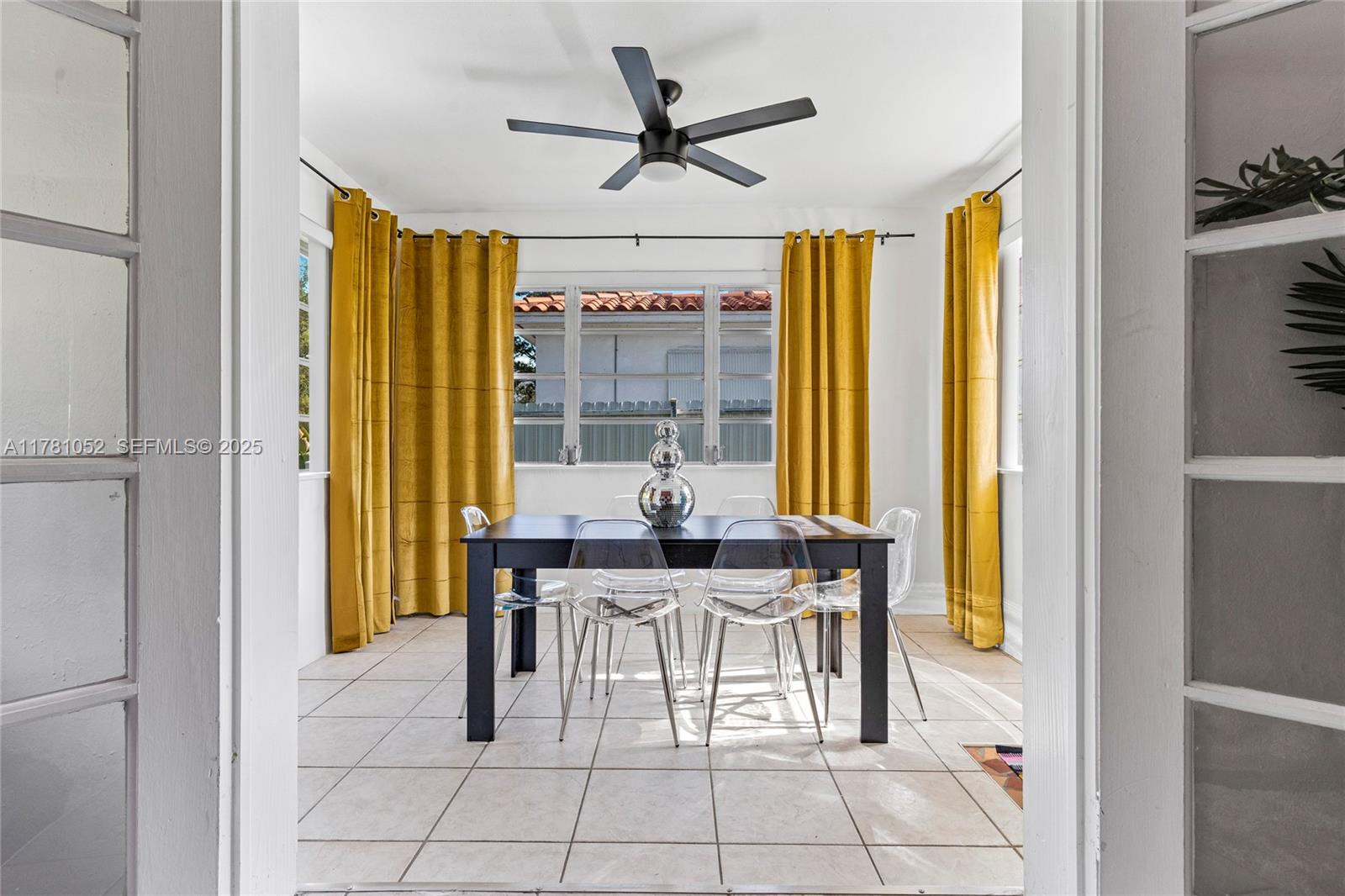 260 Northeast 45th Street Miami, FL 33137 - Photo 8 of 34