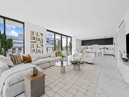 $3,295,000 | 160 Isle Of Venice Drive, Unit 301, Fort Lauderdale, FL 33301