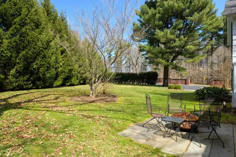 $1,875,000 | 180 Post Road, Old Westbury, NY 11568