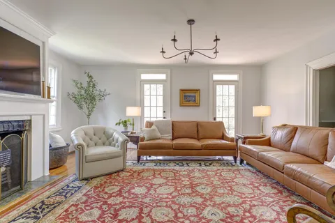 $1,875,000 | 180 Post Road, Old Westbury, NY 11568