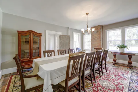 $1,875,000 | 180 Post Road, Old Westbury, NY 11568