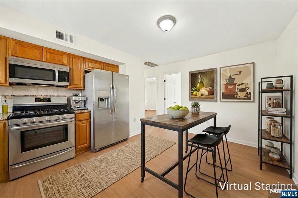 726 Saddle River Road Saddle Brook, NJ 07663 - Photo 13 of 32