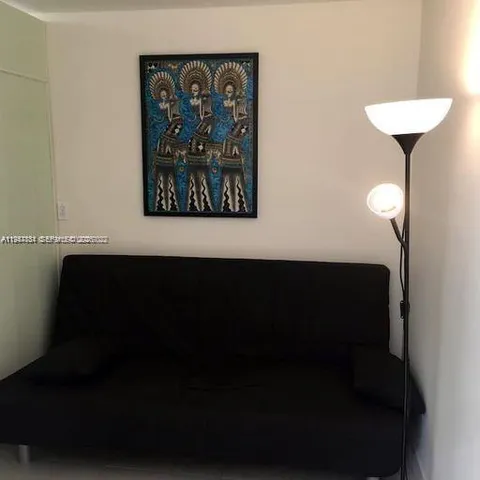 $2,650 | 1821 Jefferson Avenue, Unit 206, Miami Beach, FL 33139