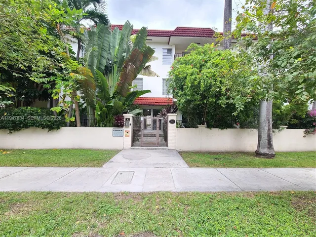 $2,650 | 1821 Jefferson Avenue, Unit 206, Miami Beach, FL 33139