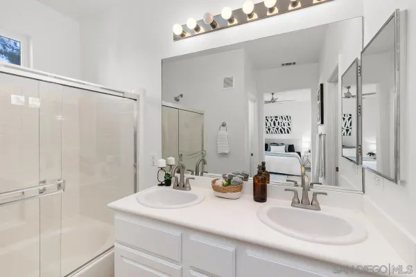 $819,000 | 13285 Calle Del Campo, Unit 5, San Diego, CA 92129