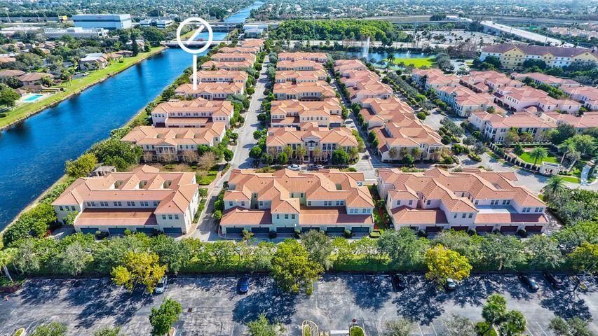 8339 Northwest 8th Terrace Boca Raton, FL 33487 - Photo 32 of 38 1519791477611881665-30