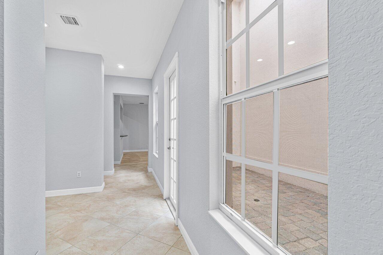 8339 Northwest 8th Terrace Boca Raton, FL 33487 - Photo 6 of 38 1519791477611881665-4